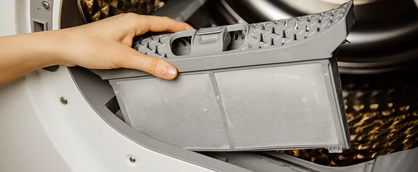 Signs Of A Clogged Dryer Lint Trap in Taunton, Massachusetts